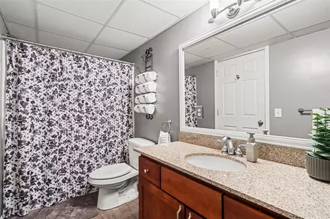 Bath - 10064 Eightway, Plainwell, MI 49080 photo 2 of 3