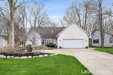 1085 Runway, Byron Center, MI 49315