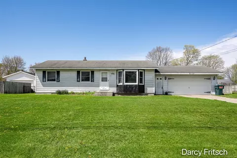 7117 Sunset, Jenison, MI 49428