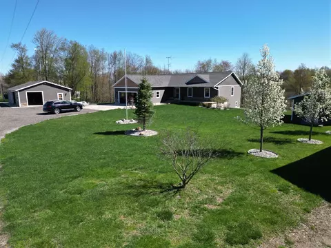 5397 Crooked Crk, Saranac, MI 48881