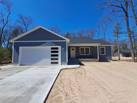 6771 Staple, Twin Lake, MI 49457