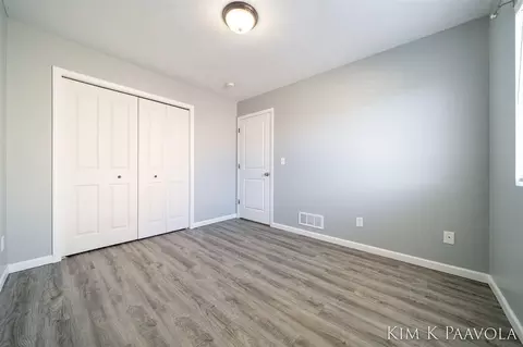 Bedroom - 377 White Pne, Belding, MI 48809 photo 4 of 6