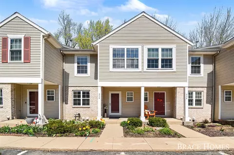 956 Ada Pl, Grand Rapids, MI 49546