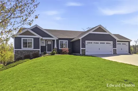 8620 Burlingame, Byron Center, MI 49315