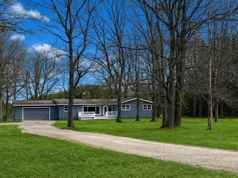 6561 E 34 12, Cadillac, MI 49601