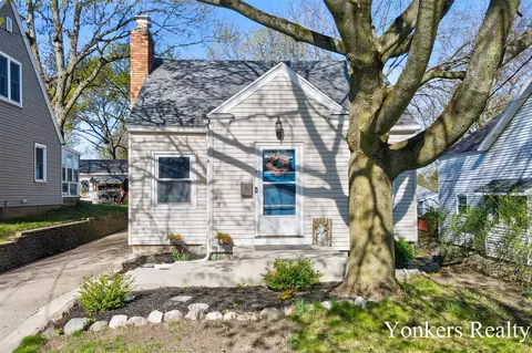 1233 Diamond, Grand Rapids, MI 49505