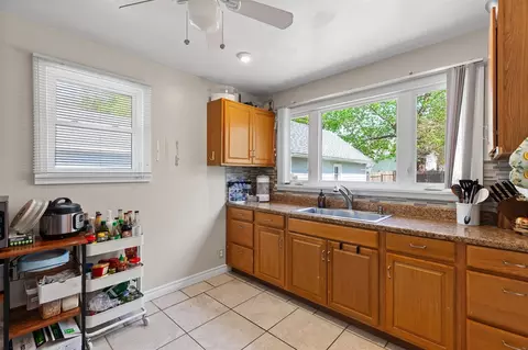 418 Ormsby, Adrian, MI 49221 photo 21