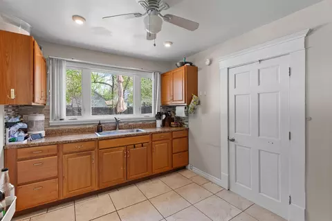 418 Ormsby, Adrian, MI 49221 photo 18
