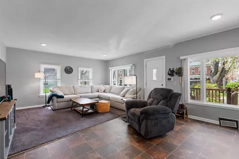 418 Ormsby, Adrian, MI 49221 photo 10