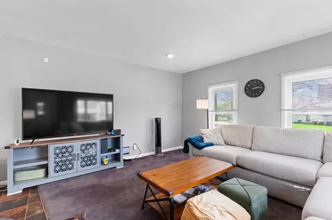 418 Ormsby, Adrian, MI 49221 photo 6
