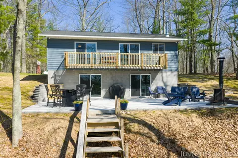 Exterior - 9341 S Oxeye, Baldwin, MI 49304 photo 5 of 21