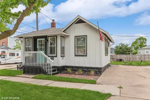 715 Elm, Saint Joseph, MI 49085