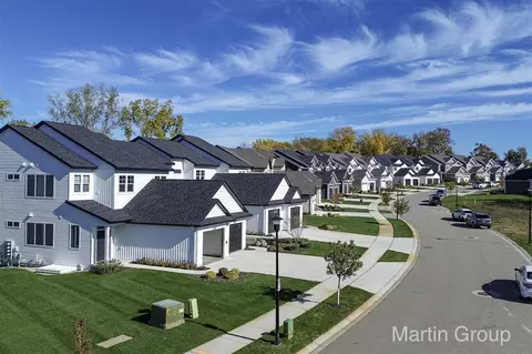 2243 Watertown #62, Grand Rapids, MI 49505