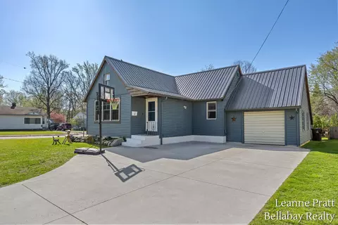 636 E Colfax, Hastings, MI 49058