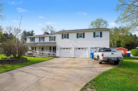 3426 Meadowcroft, Kalamazoo, MI 49004