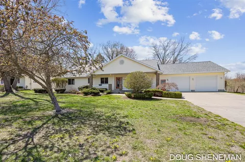 3455 Valley Vw, Muskegon, MI 49444