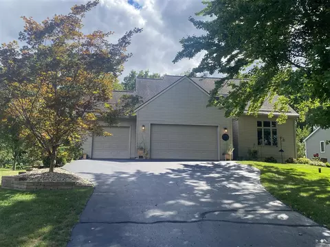 2470 Woody Noll #49002, Portage, MI 49002