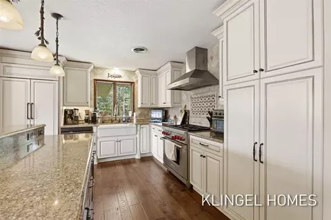 Kitchen - 1065 S Mcmasters Brg, Grayling, MI 49738 photo 2 of 5