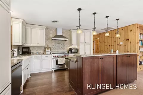 Kitchen - 1065 S Mcmasters Brg, Grayling, MI 49738 photo 1 of 5
