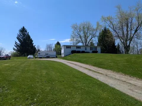 13421 Woerner, Manitou Beach, MI 49253