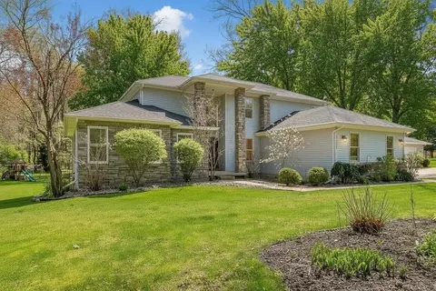 15660 Kesselwood, Marshall, MI 49068