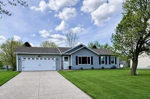 1784 River Bnd, Allegan, MI 49010