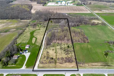 1450 E Us 10, Scottville, MI 49454