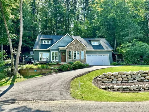 5217 S Centerline, Newaygo, MI 49337