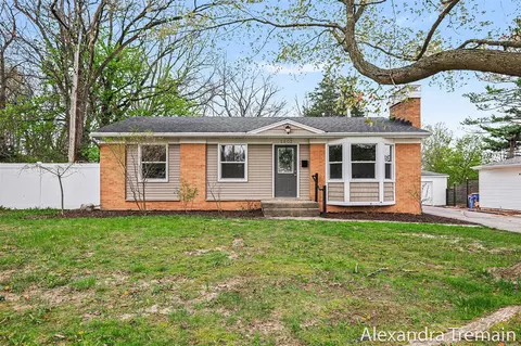 1602 4th, Grand Rapids, MI 49504