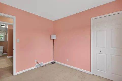 Bedroom - 532 Robinson, Jackson, MI 49203 photo 5 of 9