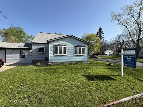 231 50th, Grand Rapids, MI 49548