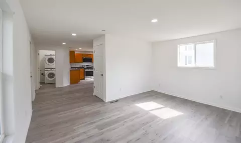 Living - 113 E Washington, Coldwater, MI 49036 photo 1 of 3