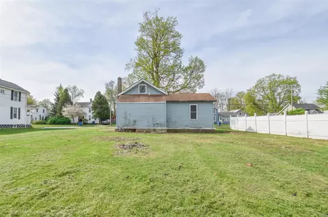 Exterior - 113 E Washington, Coldwater, MI 49036 photo 2 of 5