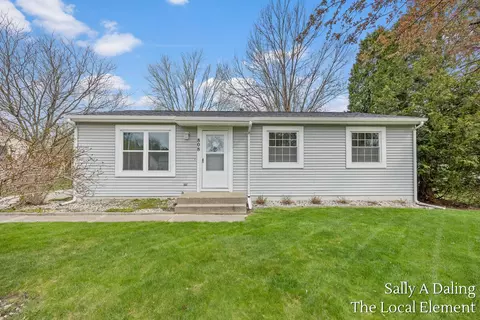 808 E Grant, Greenville, MI 48838