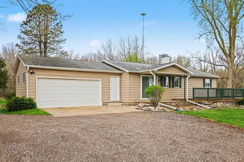 5371 Wolf, Eaton Rapids, MI 48827