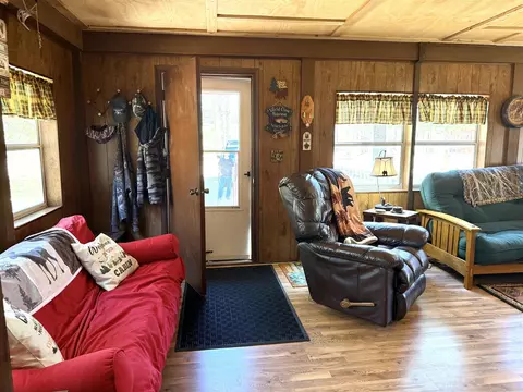 Living - 11881 S Winesap, Baldwin, MI 49304 photo 4 of 5