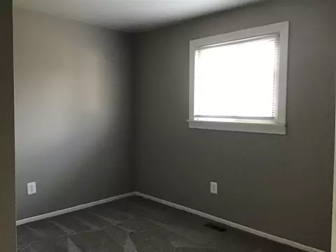 9458 Chamberlain, Romulus, MI 48174 photo 11