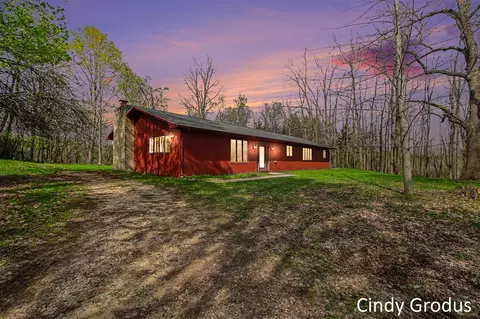 2903 106th, Allegan, MI 49010
