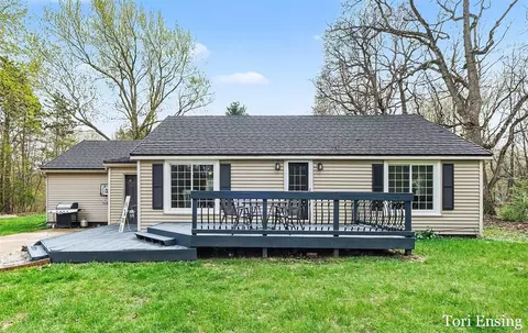 8349 Fletcher, Greenville, MI 48838