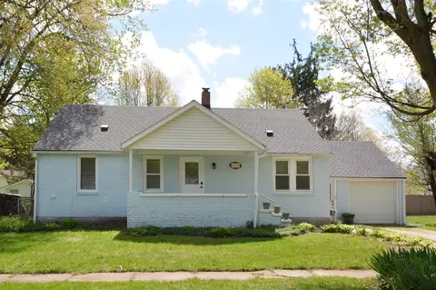 220 E James, Lawrence, MI 49064