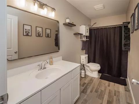 Bath - 58800 Silvergrass, Mattawan, MI 49071 photo 3 of 3