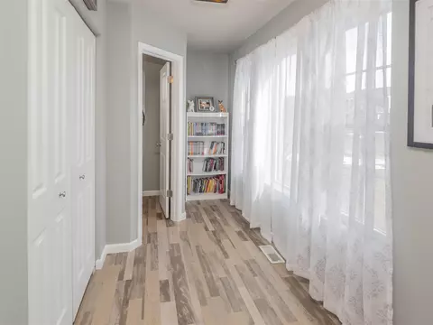 Entry Way - 58800 Silvergrass, Mattawan, MI 49071 photo 2 of 3