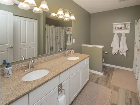 Bath - 58800 Silvergrass, Mattawan, MI 49071 photo 2 of 3
