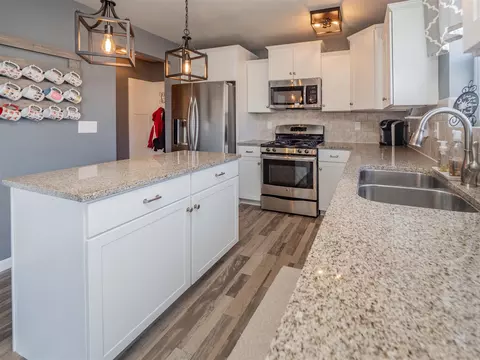 Kitchen - 58800 Silvergrass, Mattawan, MI 49071 photo 3 of 3