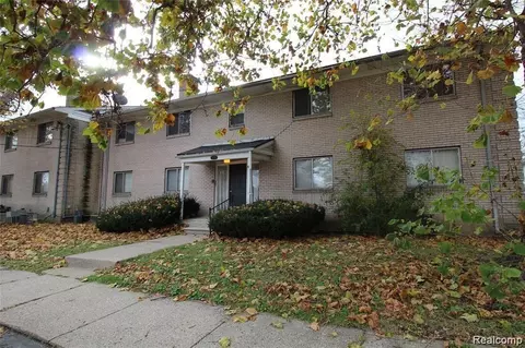 22140 Dante #209, Oak Park, MI 48237