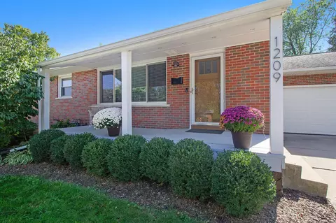 1209 Clague, Ann Arbor, MI 48103