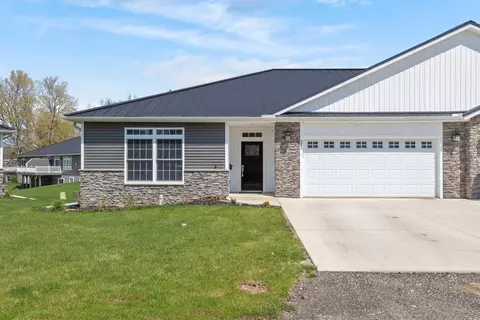 243 Auseon, Hillsdale, MI 49242