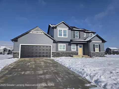 2320 Secretariat, Saint Johns, MI 48879