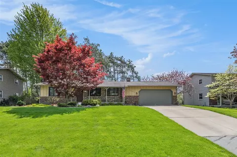 6346 Bechalla, Grand Rapids, MI 49546