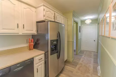 Entry Way - 7120 15 12 Mile, Marshall, MI 49068 photo 2 of 2